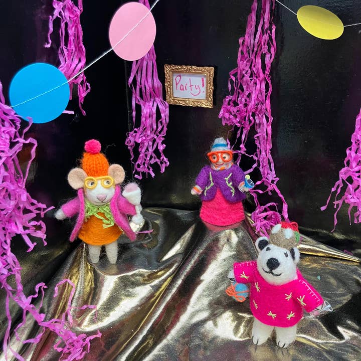 Felt So Good β wholesale Ornament β Handmade Felt Margie the Merry Mouse Christmas Decoration2