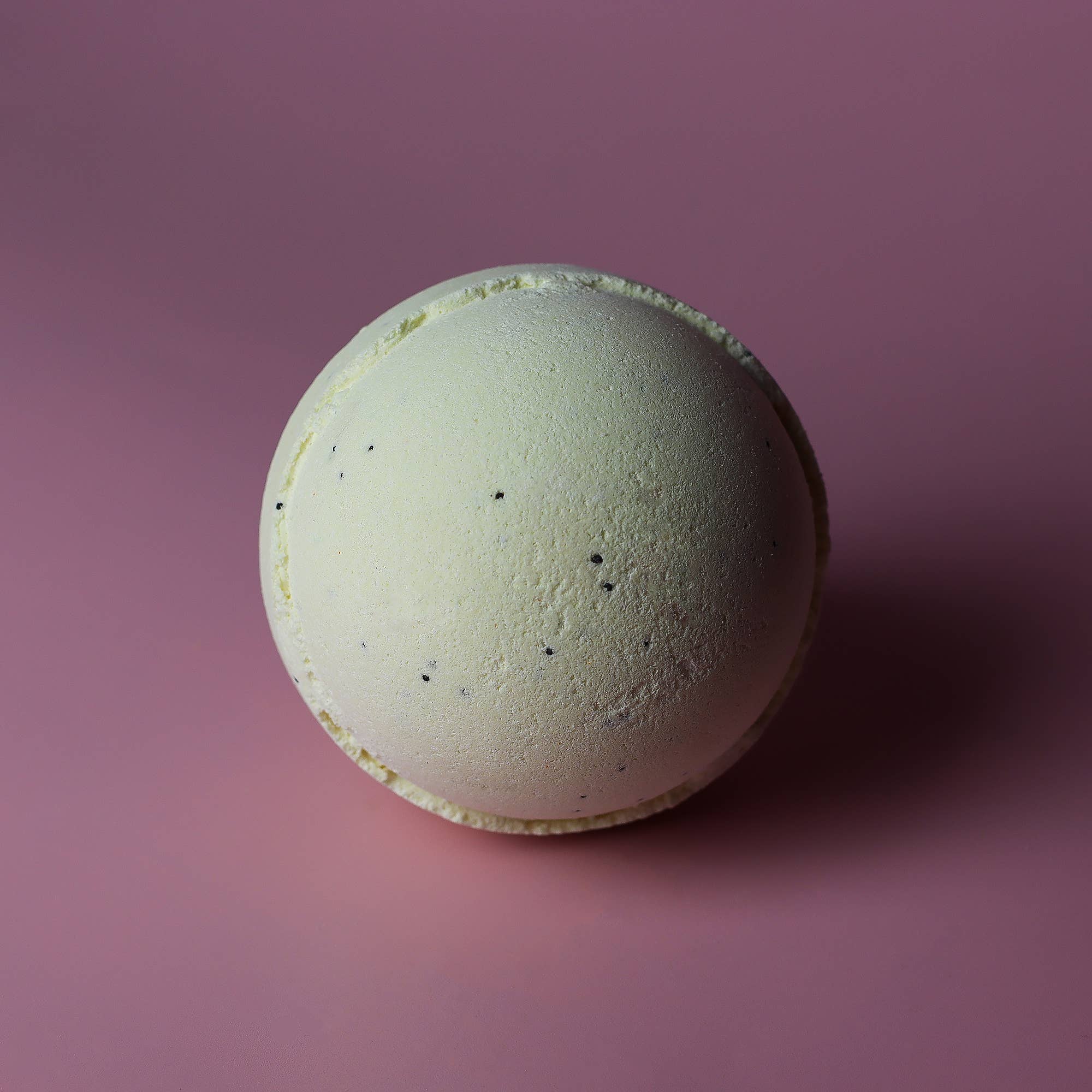 AW Aromatics Limited - Wholesale Bath Bomb/Fizz - White Label Simply Vanilla Bath Bomb 180g1