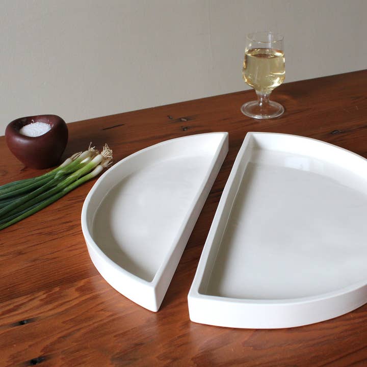 Lunar Keramisk brickuppsättning | Vit för wholesale av Studio Patenaude