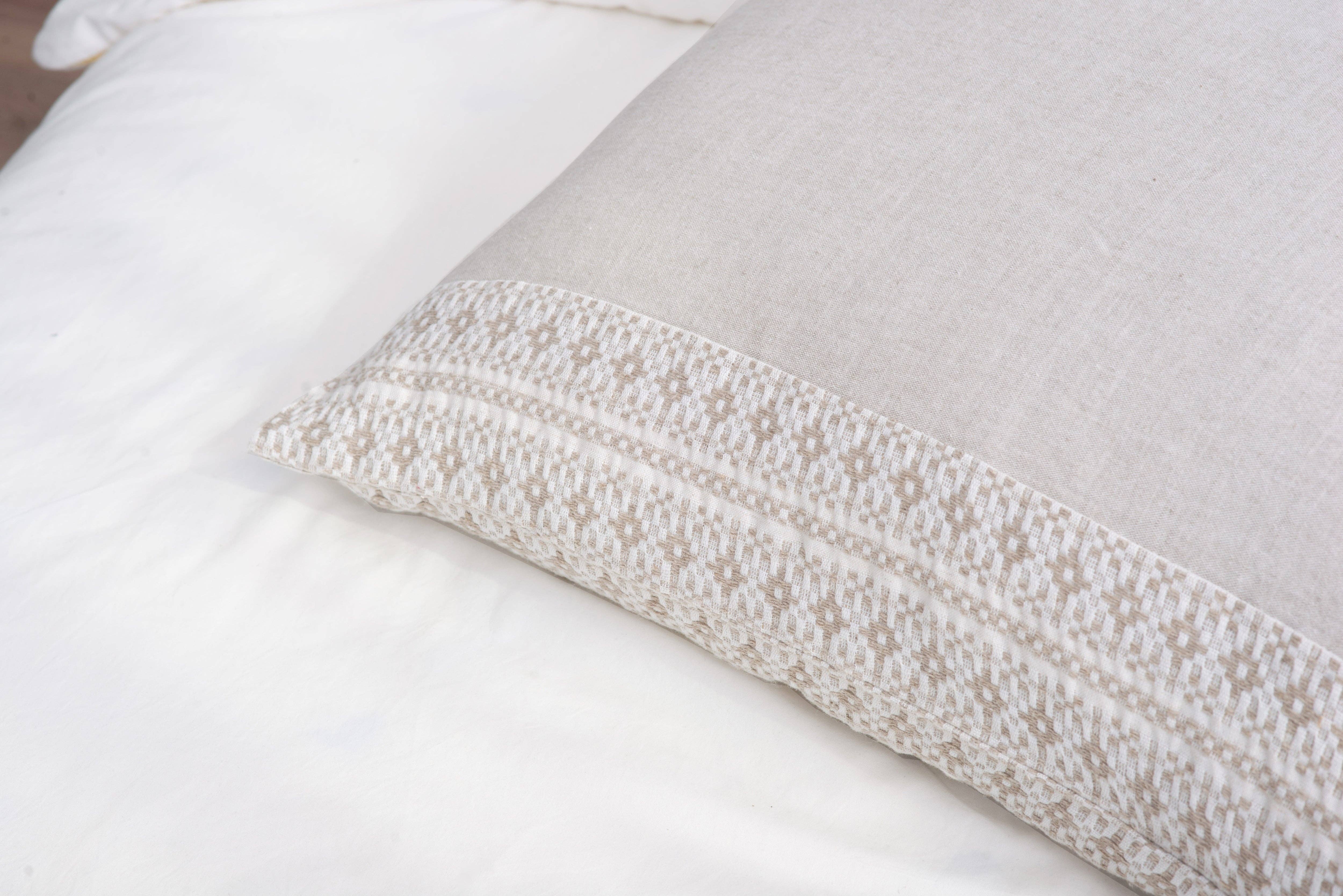LinenQ – wholesale Bedding pillowcase/sham – Natural linen Pillowcase with lace - Standard size1