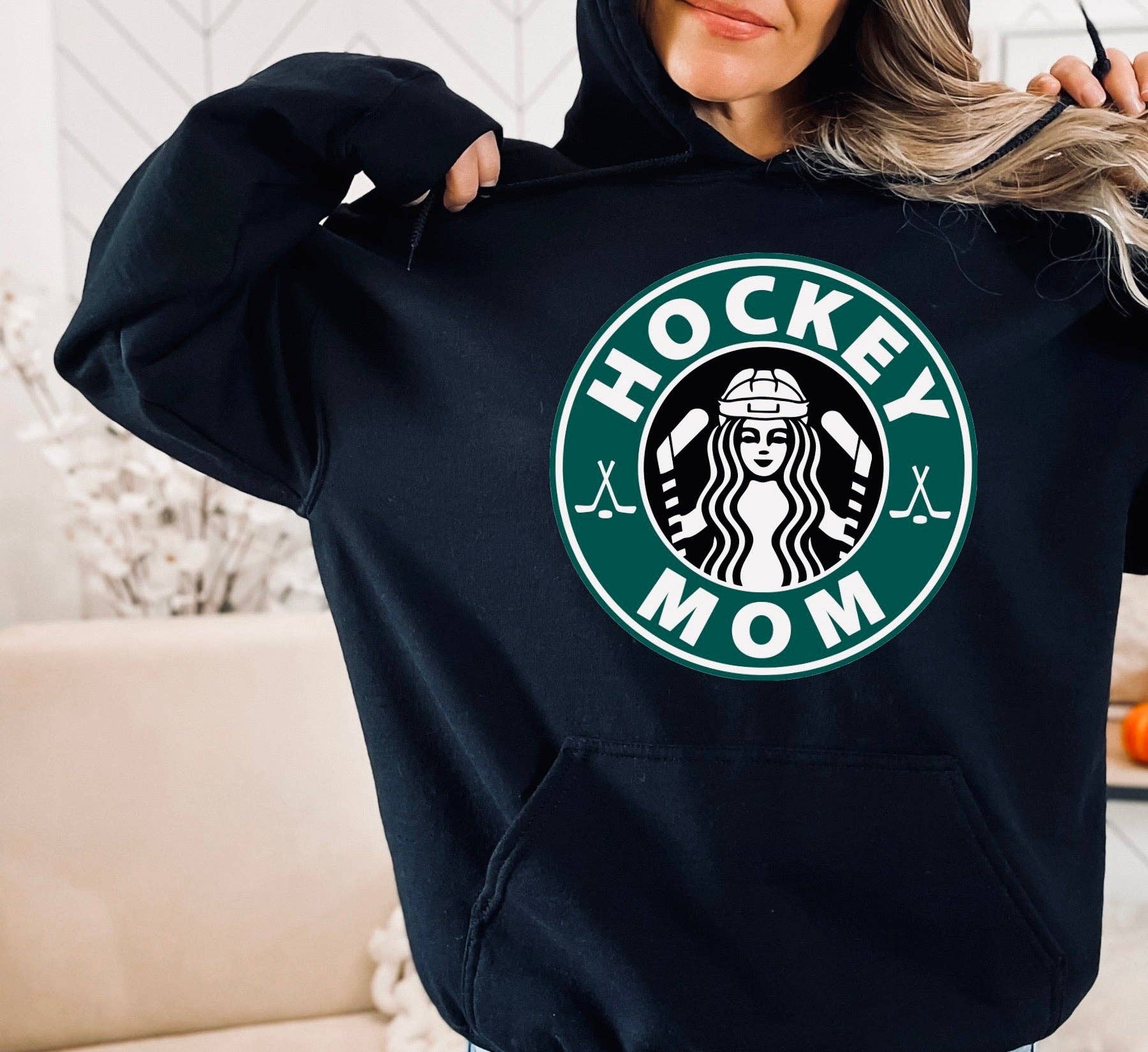 Rustic Girls - Wholesale Grafisch sweatshirt - Dames - Hockey Mom Coffee1