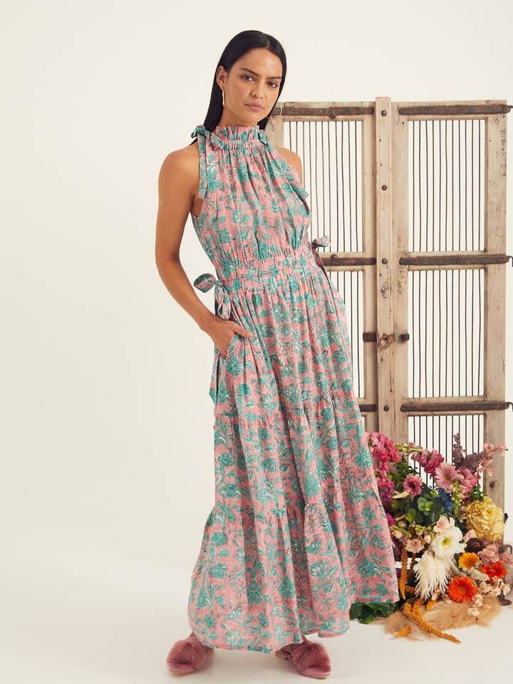 Kopal – Großhandel Kleid – Damen – HEERA KLEID - ROSAFARBENER DSCHUNGEL-PRINT