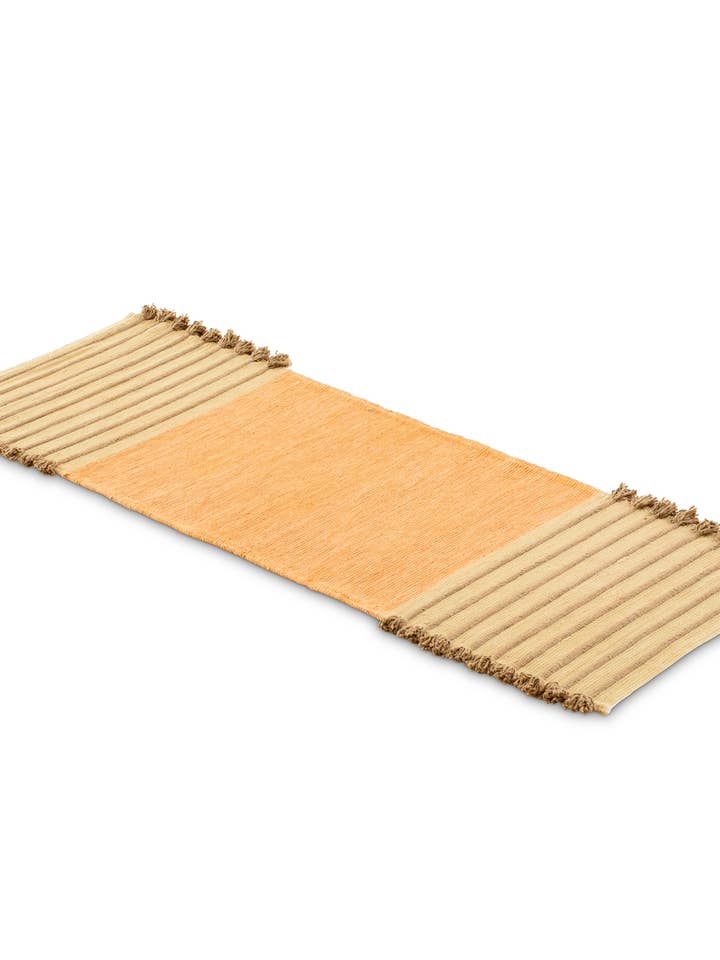 Tapis de yoga ayurvédique Annatto Seed et Harda pour la vente par Bennd