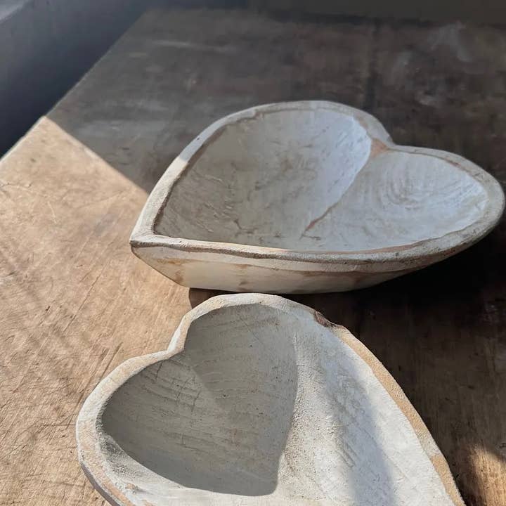 Stash Style - Wholesale Decorative Plate/Dish/Bowl - Heart Shaped Wooden Bowls1