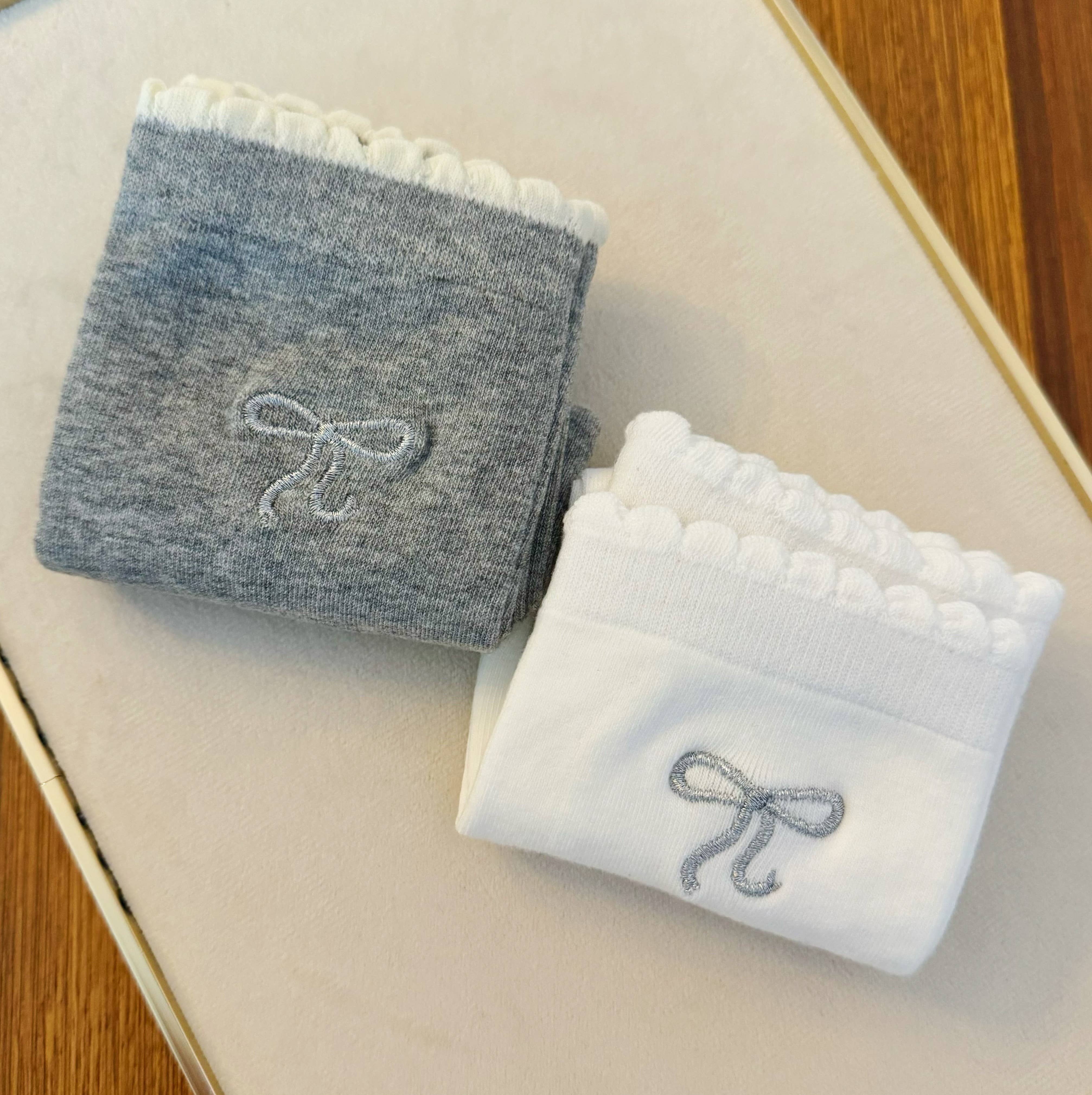 Ellison+Young – Engroshandel Strømper - Dame – Bow Bow Strømper Sæt Med 22