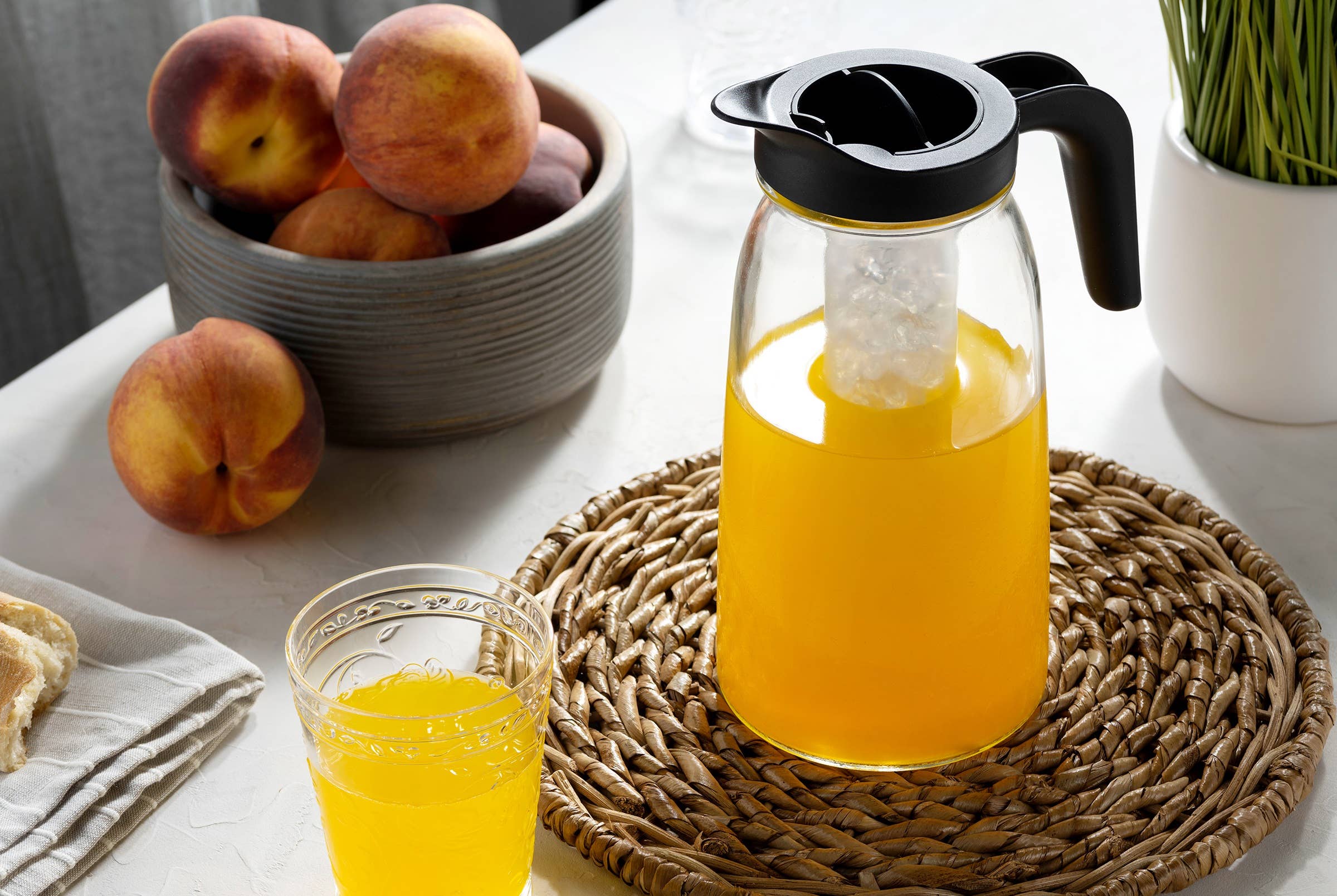 Alpine - Wholesale Pitcher - 4-in-1 Glass Pitcher with Ice and Fruit Infuser, with Lid