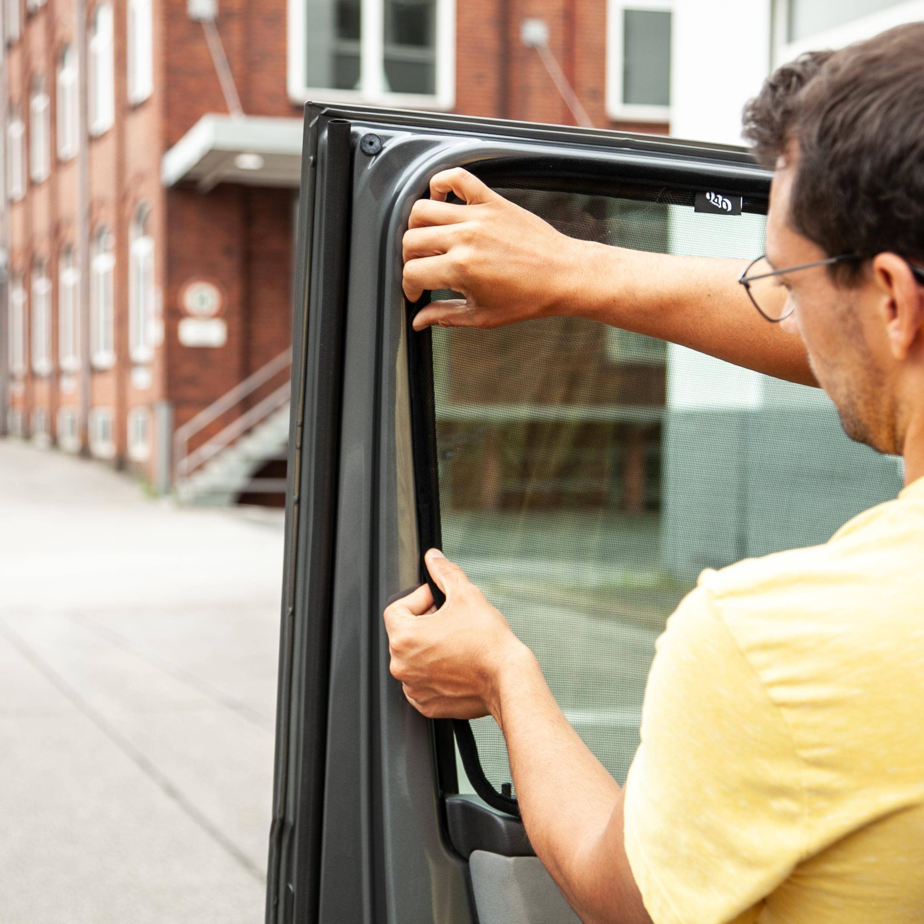 Mixcover GmbH – Engroshandel Insektsbekæmpelsesmiddel – 040 dele Højkvalitets myggenet kompatibelt med VW T5 T6 T6.1 California - nem installation og pålidelig beskyttelse mod myg7