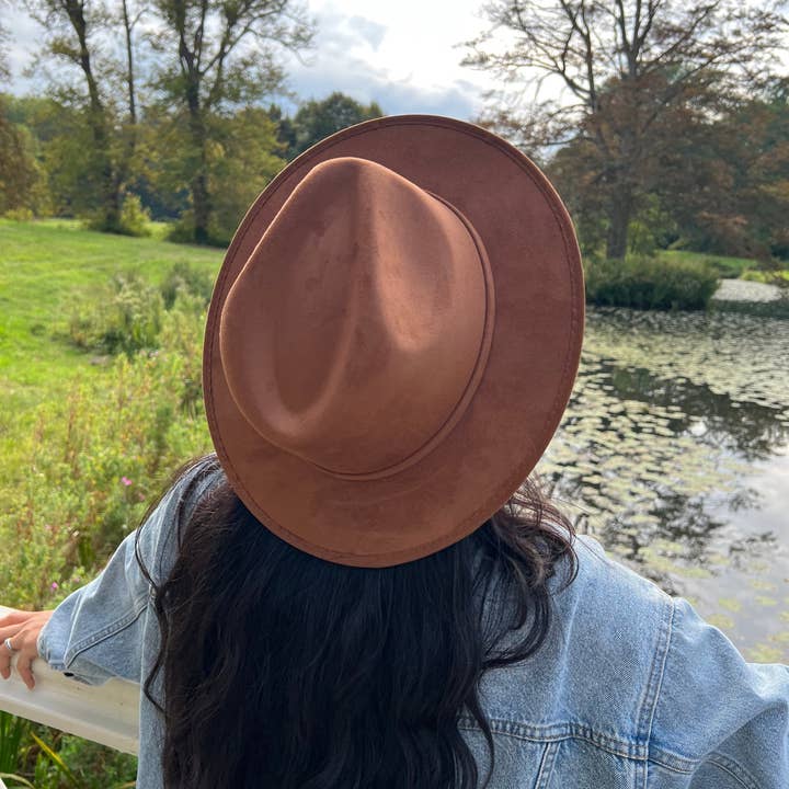 Tapalpa · Chapeau fedora imperméable en suède vegan marron pour la vente par Sandoval Hats