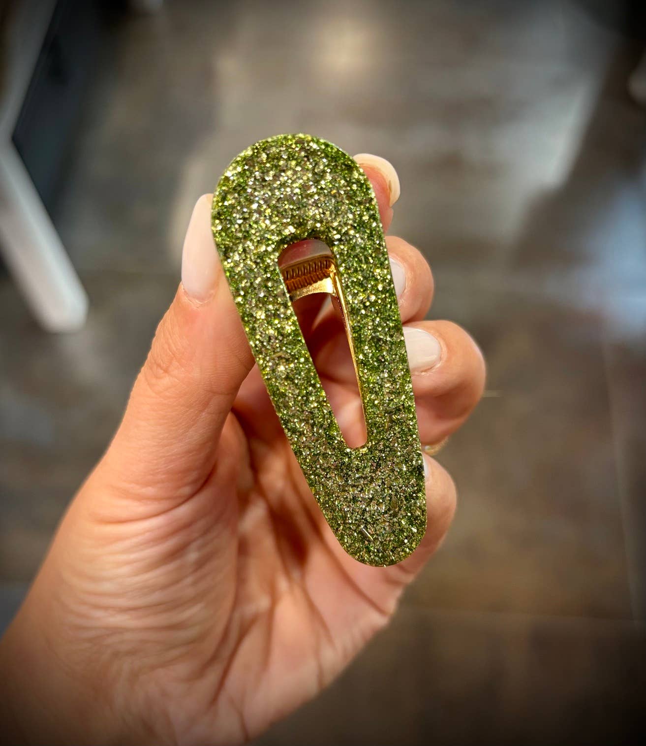 JATOBA DESIGN - Wholesale Hair Clip - Women's - Mystery pack hair clip - Mix of 32 random colors4