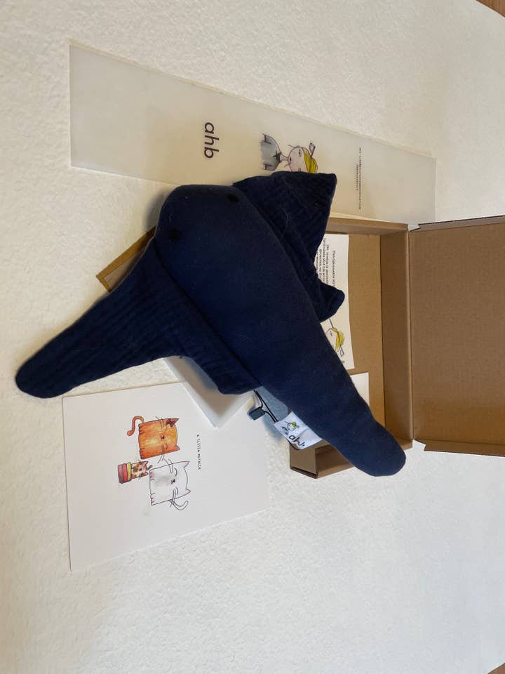 Stringray Blå for engroshandel hos Studio Anne Bekkenutte