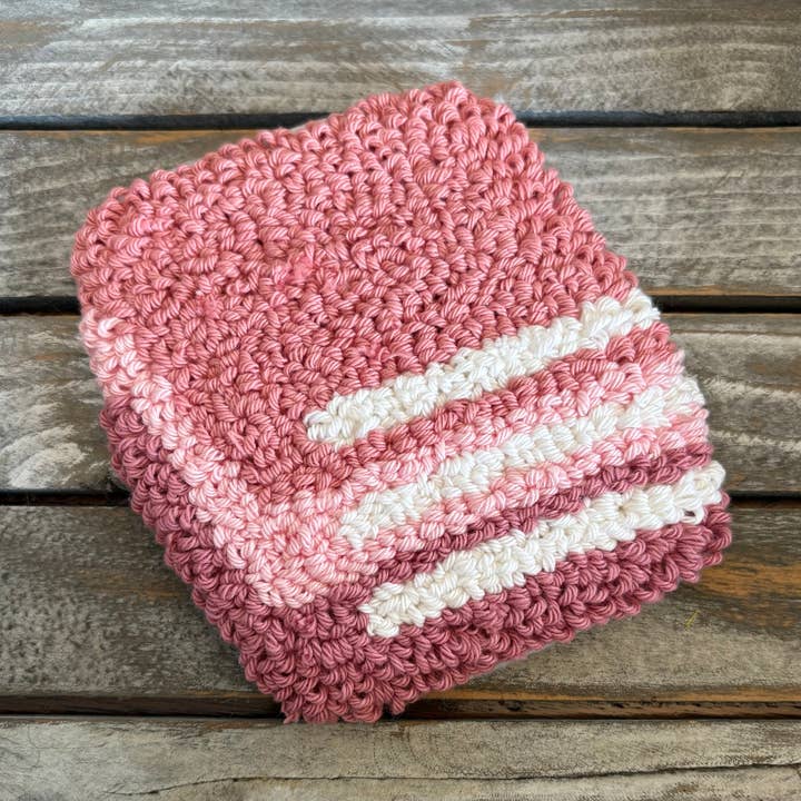 Dessous de tasse en forme de livres empilés, tapis de tasse, punch needle pour la vente par Chickadee Creations