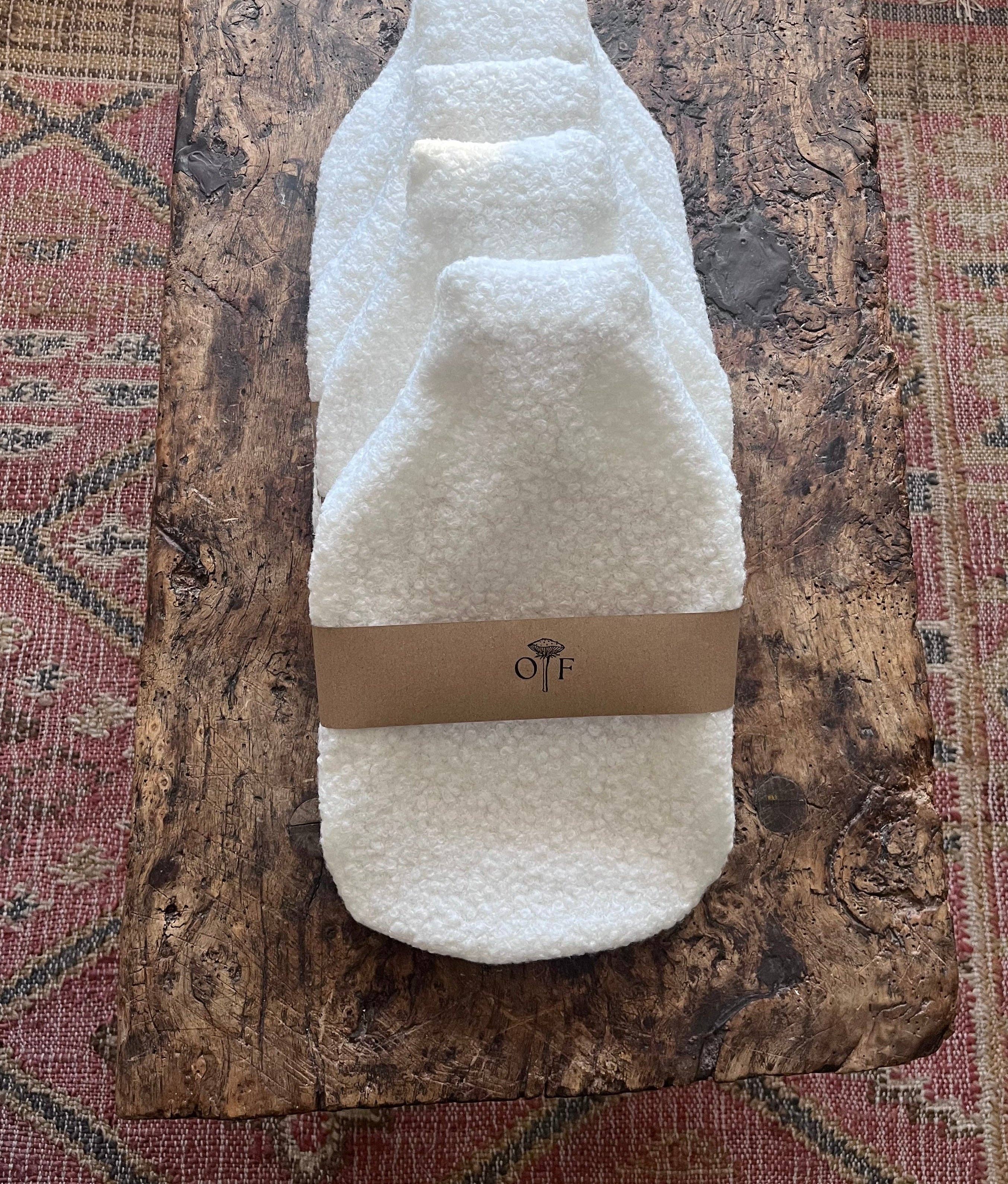 Orla & Fern – wholesale Hot/cold compress – Hot water bottle - Boucle wool - White13