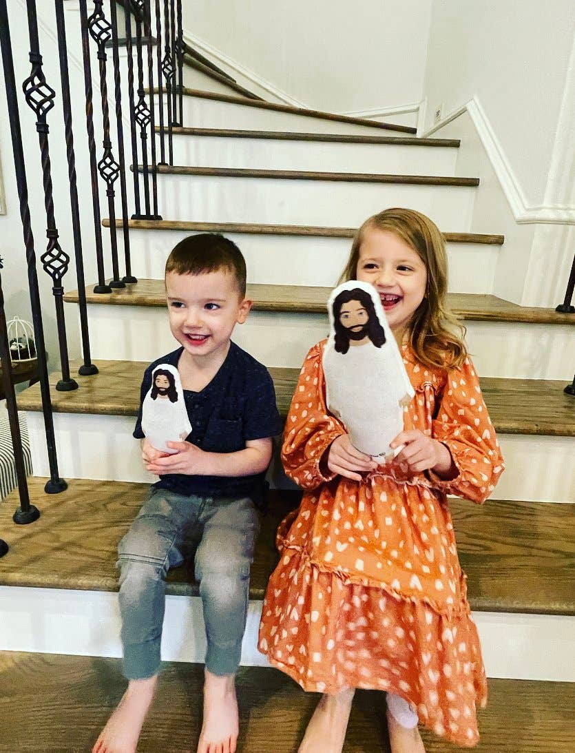 Friends of the Faith - Vente Peluche – enfant et bébé - Poupée en peluche Jesus | Jesus Stuffie | Jouet chrétien | Poupée biblique5