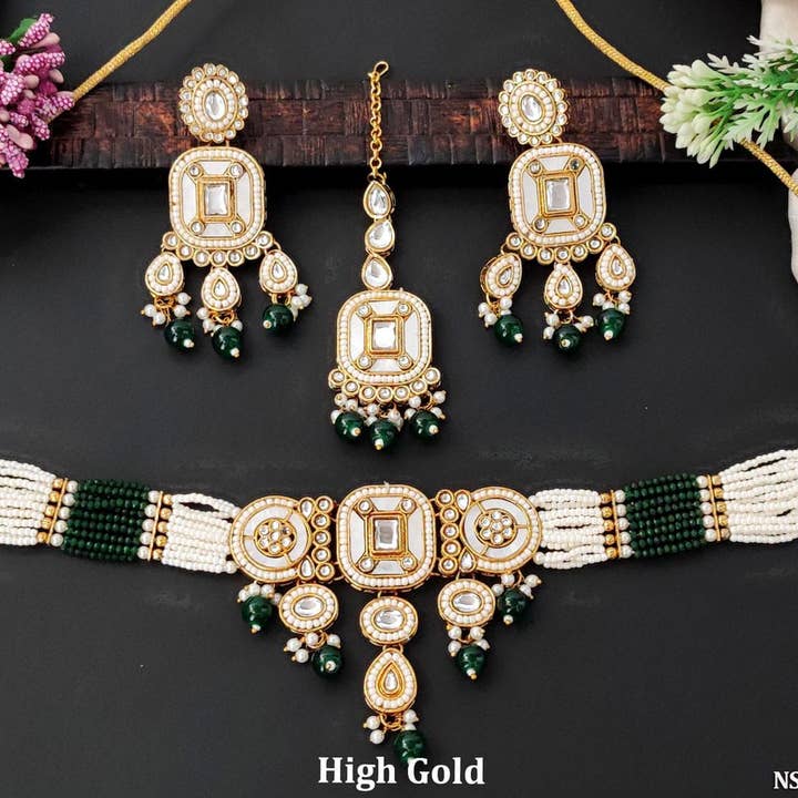 Emerald Kundan Rajwada Choker Set for wholesale by Vinnis Jewelry
