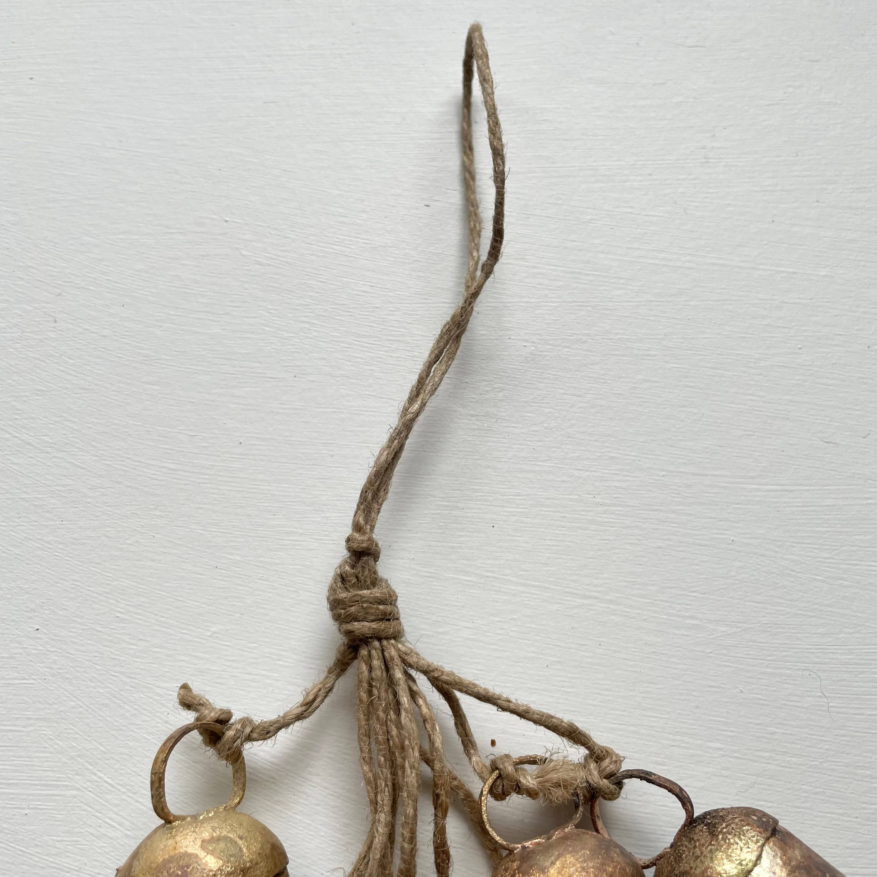 fort & field - Wholesale Ornament - Rustic tin brass cow bell clustered hanging garland on jute3