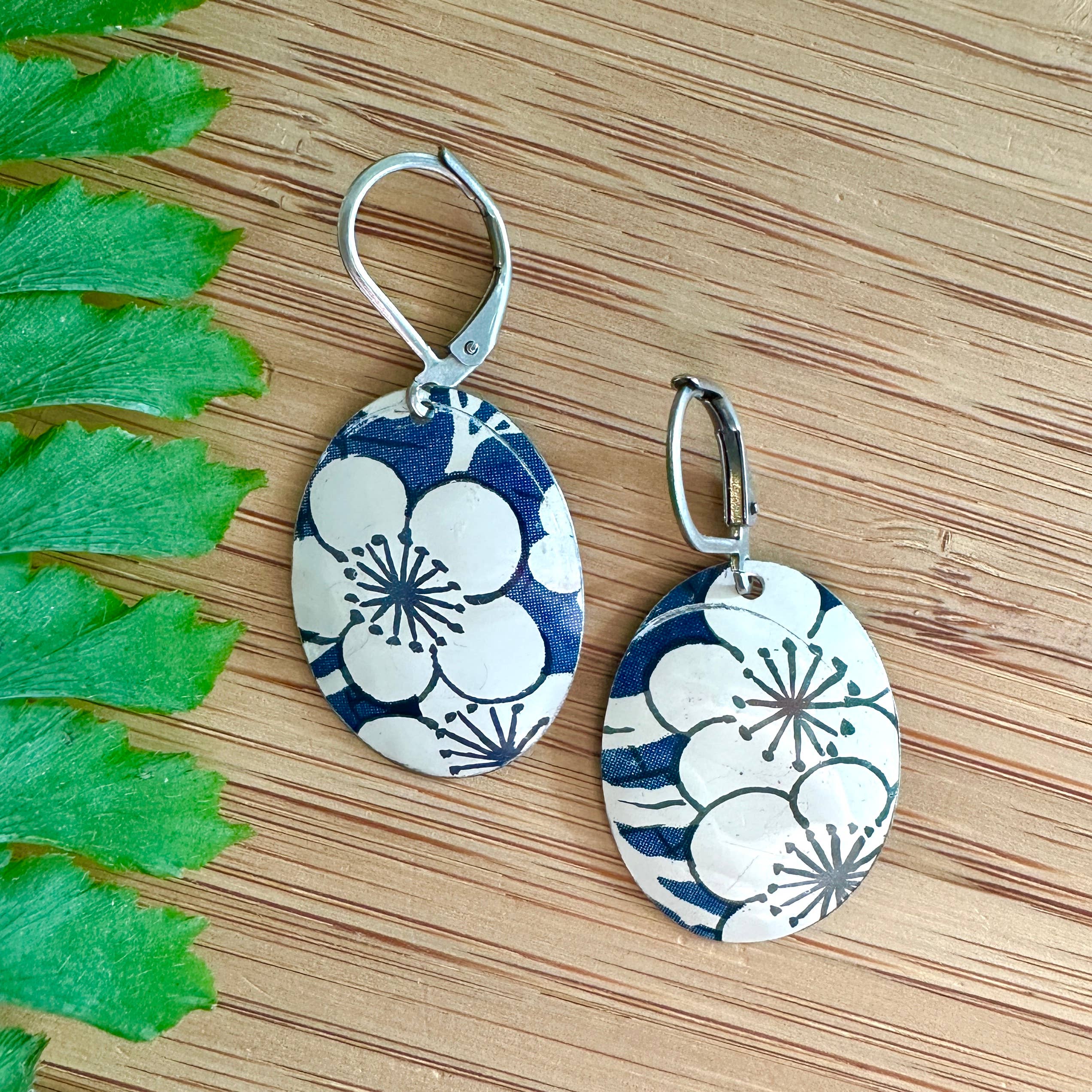 TTE Designs - Wholesale Dangle Earrings - Blue and White Chinoiserie Inspired Vintage Tin Earrings10
