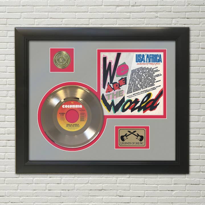 Présentoir Michael Jackson « We Are the World » doré de 45 pouces pour la vente par Gold Record Outlet