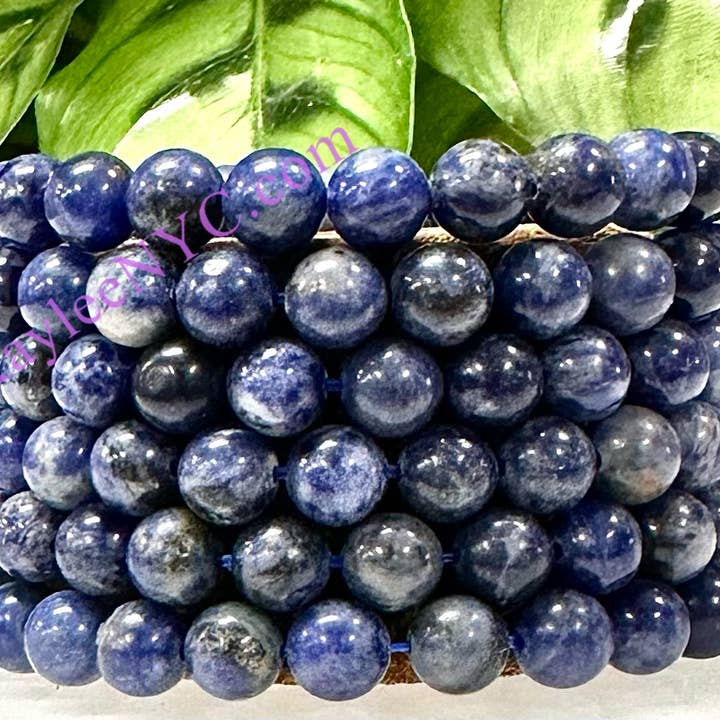 Pulsera elástica de sodalita natural de 8 mm y 7,5” para venta al por mayor de KayleeNYC