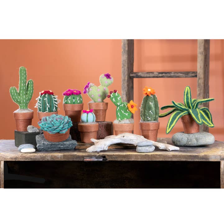dZi Handmade - Wholesale Decorative Tabletop Object - Small Pincushion Cactus