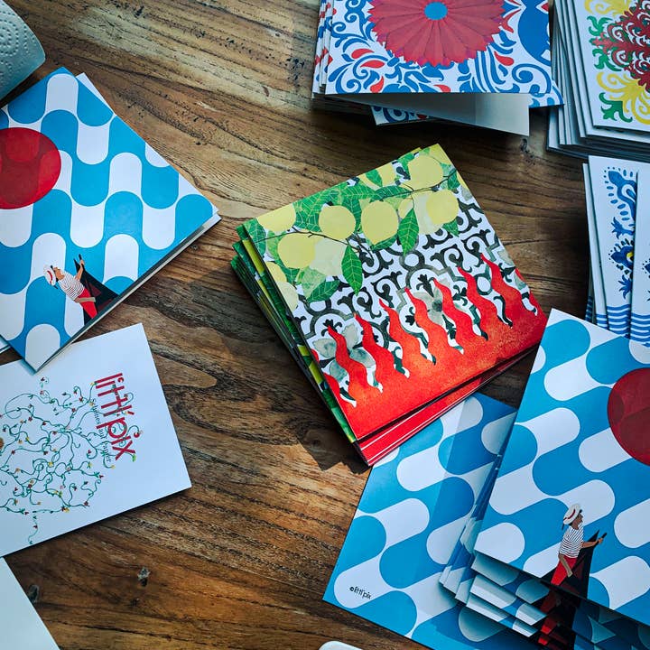 littl'pix - Vendita all'ingrosso Biglietti di auguri generici - Biglietto d'auguri quadrato ‘Italia’ con fiori estivi4