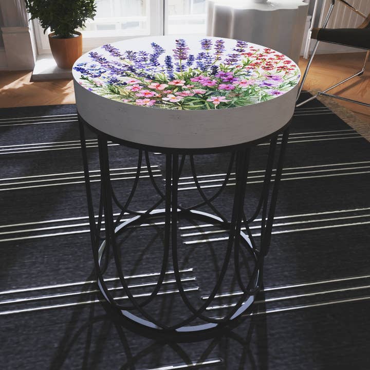 Tavolino Accento Lavanda Primaverile | Incantevole Tavolino Rotondo Botanico per la vendita all'ingrosso da parte di TX USA Corporation
