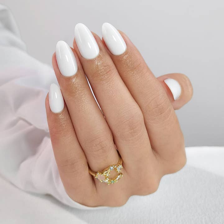 Coconut for wholesale by RPNZL Beauty