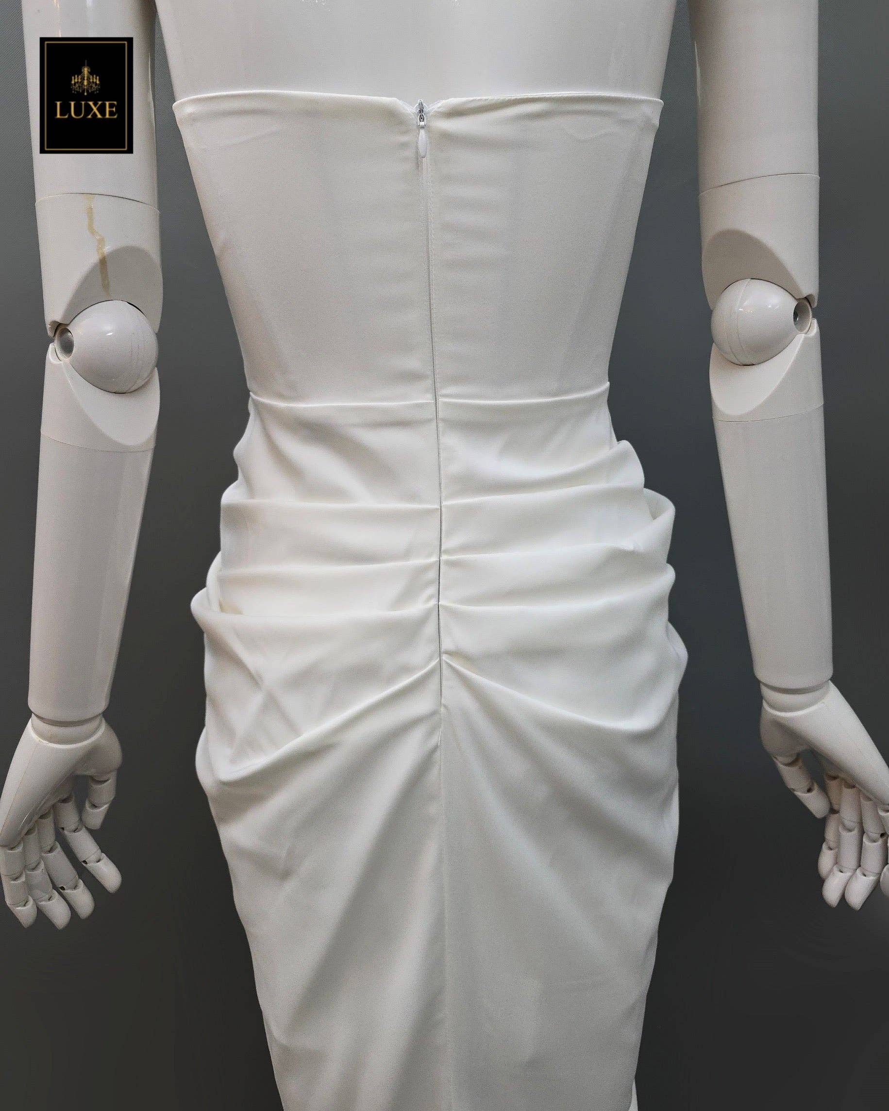 AlexyDesings – wholesale Klänning - Dam – Draperad klänning med slits framtill och bystier.3