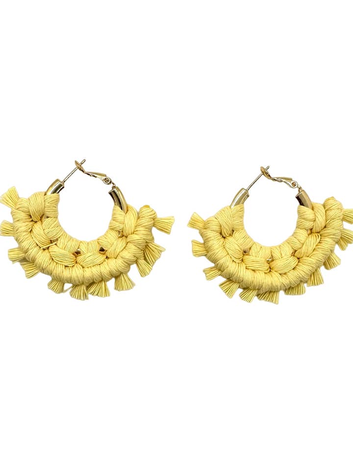 Morgan Mini Macramé Boucles d'oreilles créoles pour la vente par Daydream Weaver