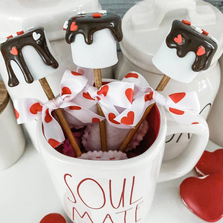 Crafted Hive Culture - Wholesale Decorative tabletop object - faux valentine's day marshmallows