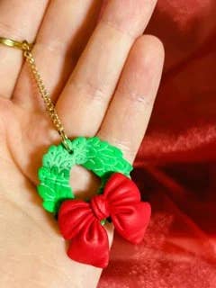 Portachiavi con corona per la vendita all'ingrosso da parte di Embellished Baubles