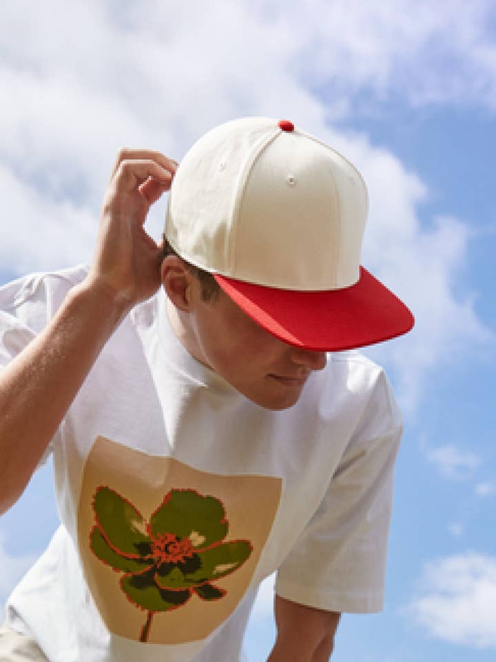 Gorra de 6 paneles con visera plana en contraste Beechfield | Unisex | 100% Algodón | 4 Colores | Talla Única para venta al por mayor de Logo Free Clothing