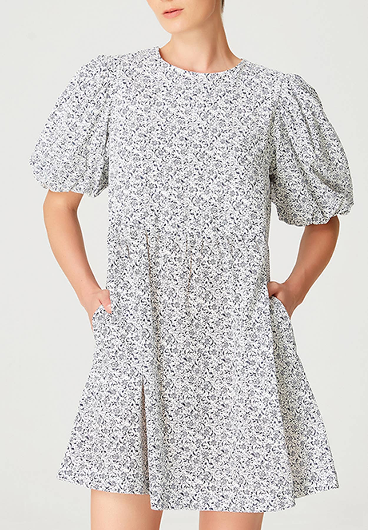 Smart and Joy - Wholesale Dress - Women's - Monochrome floral print A-line short dress6