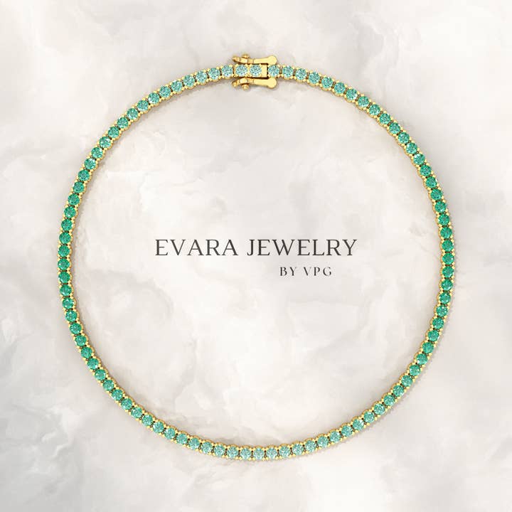 Bracelet de tennis en or jaune 14K/18K avec dégradé d'émeraudes naturelles de 3,12 carats pour la vente par Evara Jewelry