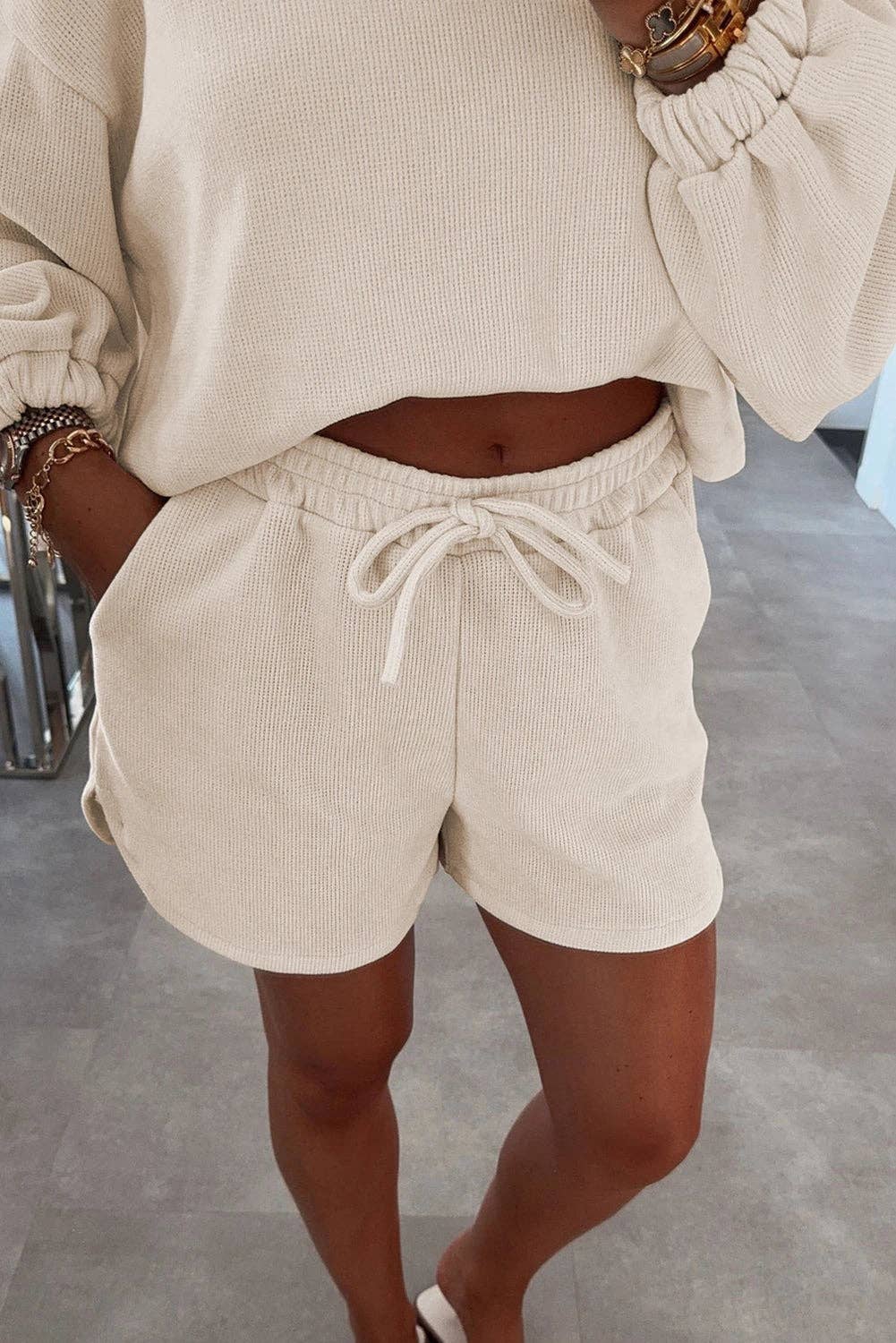 Lovesoft - Wholesale Loungeset - Dames - Fuchsia effen kleur gebreide trui met verlaagde schouder en trekkoord shorts set.5