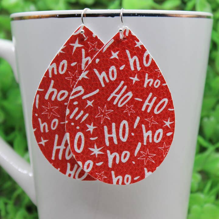 Orecchini pendenti a goccia Ho Ho Ho per la vendita all'ingrosso da parte di Hylidae Boutique