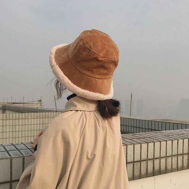 Olive & Pique - Wholesale Bucket Hat - Women's - Sherpa Lined Ribbed Bucket Hat3