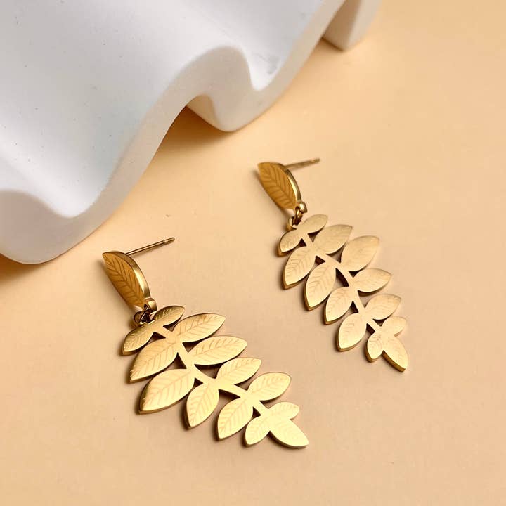COSMOS – wholesale Dangle earrings – Leaf petal earrings in stainless steel0