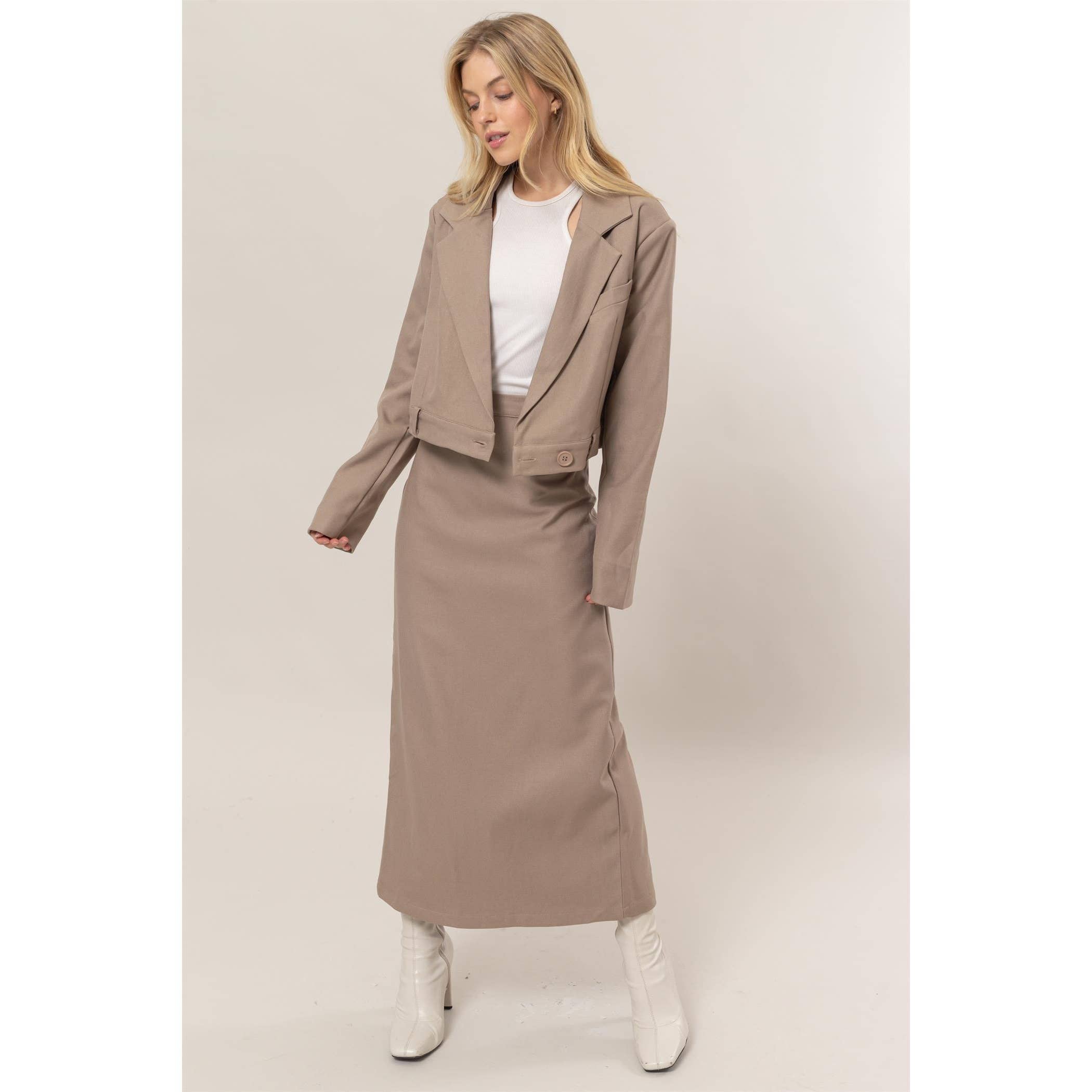 HYFVE – Großhandel Blazer – Damen – Kurz geschnittene Jacke mit Knopfband2