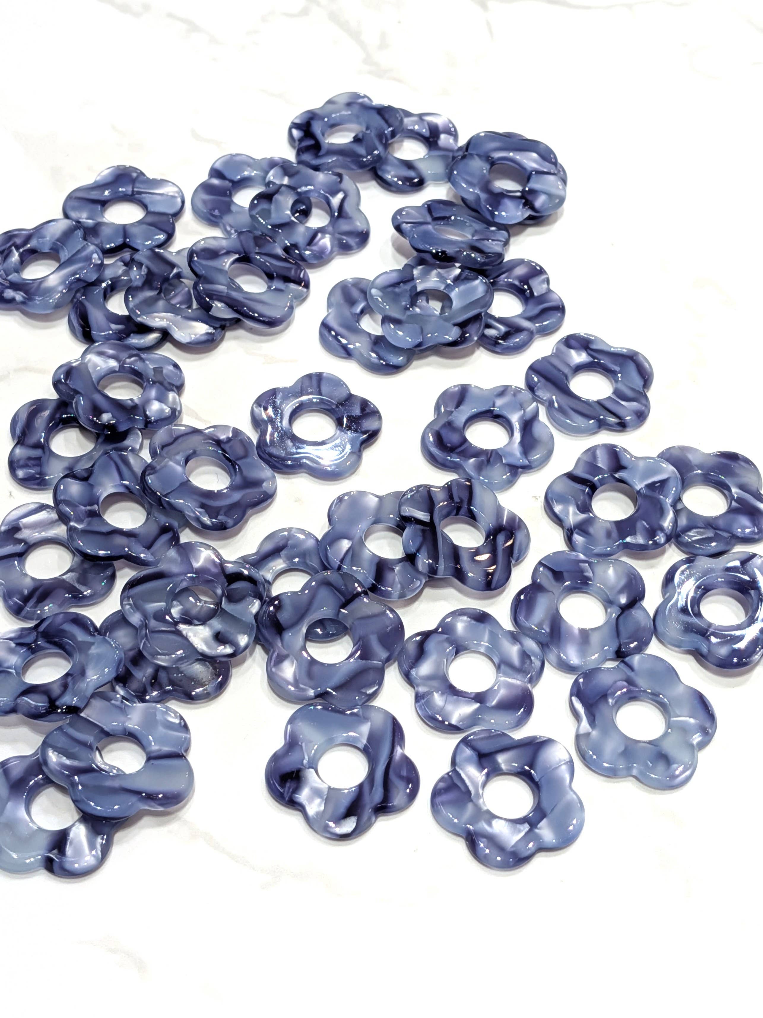 LOLO & YAYA – wholesale Emergency response charm – Flower pendant 2cm, 1.5O euros / u46