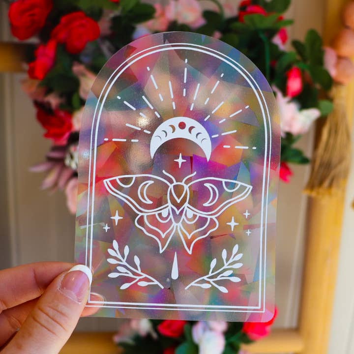 Mystiska Moth Suncatcher Regnbåge Maker Klistermärke solfångare för wholesale av Little Viper Co