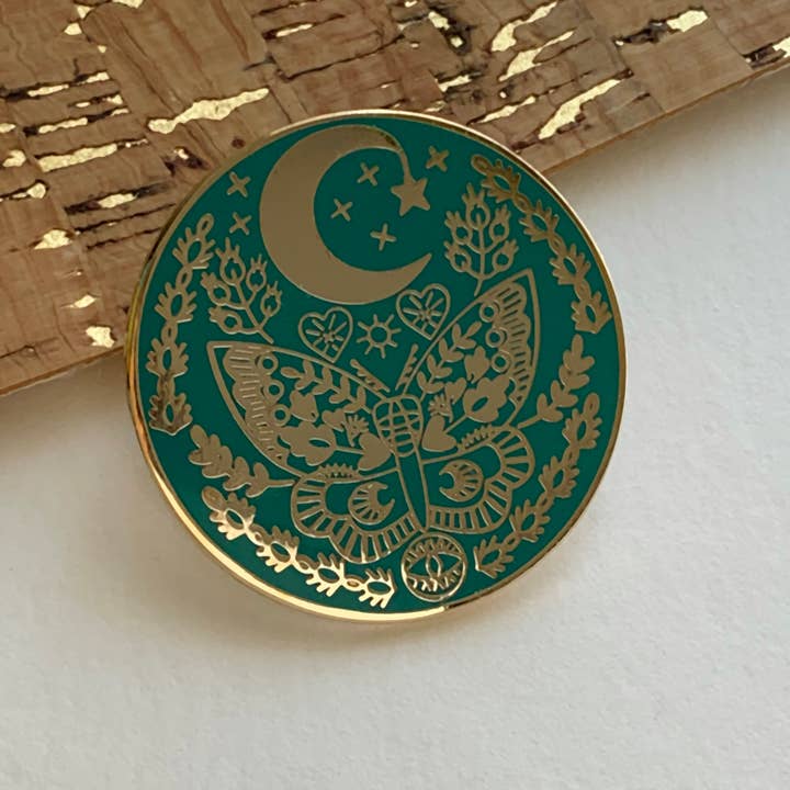 Rikrack - Wholesale Lapel Pin/Button - Lunar Moth Enamel Pin1