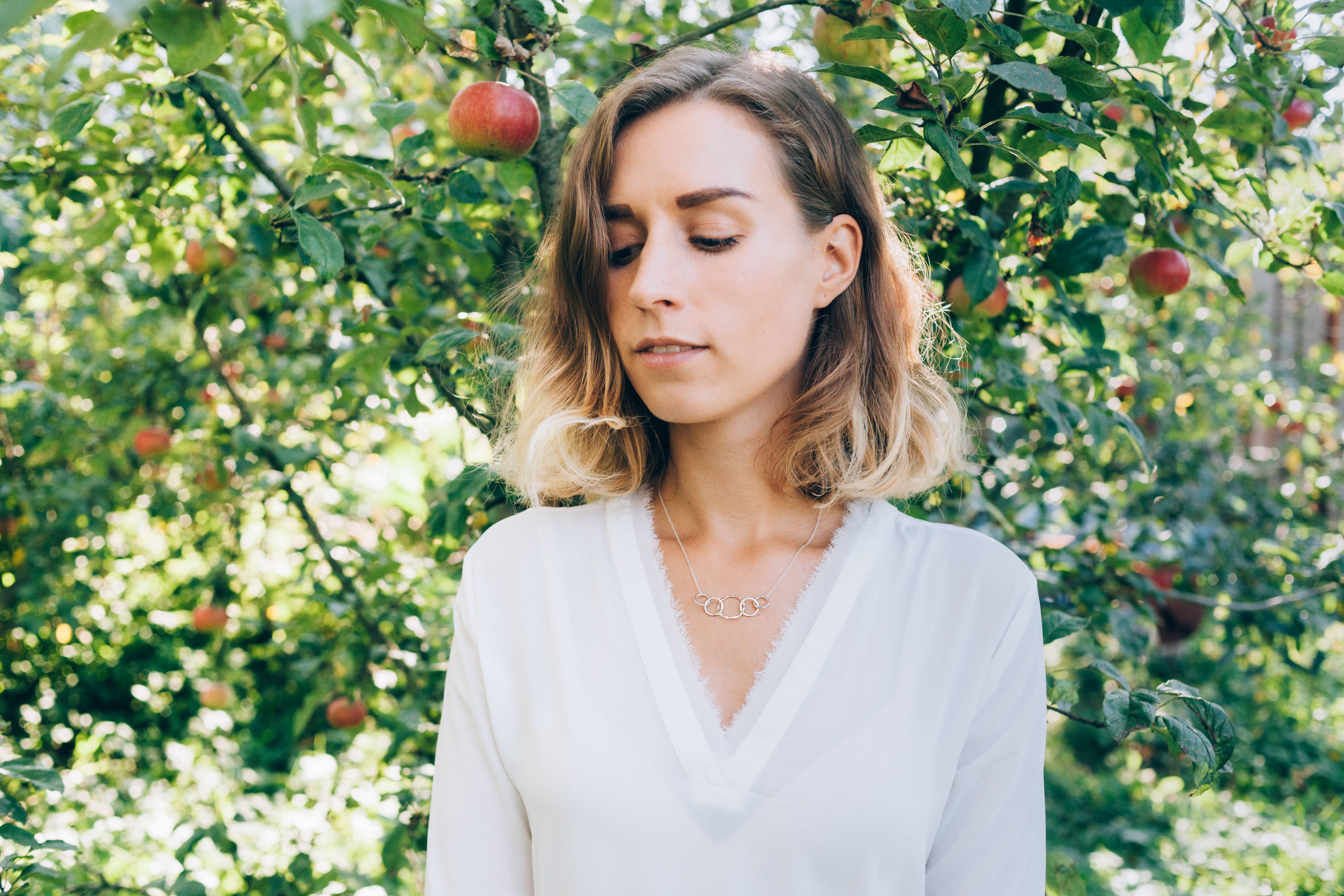 hope love shine - Wholesale Halskettinghanger - Sieraad Cadeau voor haar 50e Verjaardag - Goud of Zilver 5 Ringen6