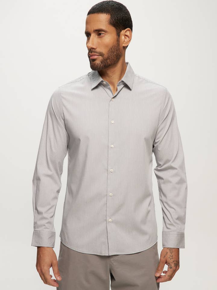 Chemise rayée en bambou à manches longues pour la vente par Julian & Mark