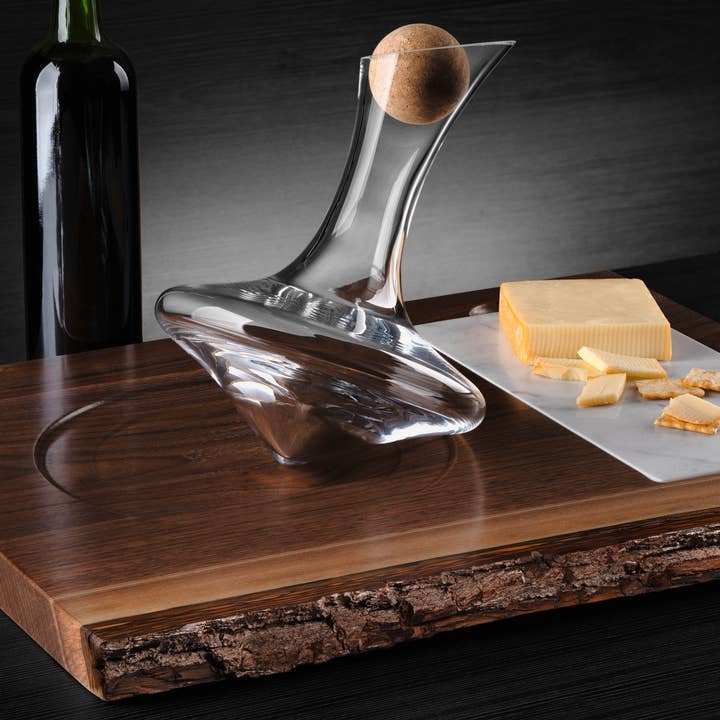 J.R Supporto in Noce con Bordo Vivo e Tagliere in Marmo per la vendita all'ingrosso da parte di Swoon Living