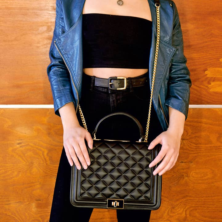 HJS - Wholesale Crossbody Bag - Women's - 'MCKENZIE' Shoulder Bag - Quilted & with Chain Strap5