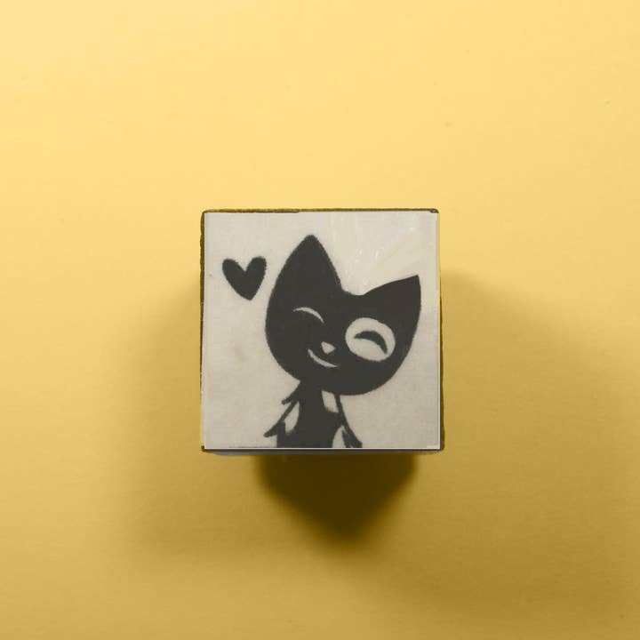 Made by Wheeler – wholesale Rubber/decorative stamp – Mini Tortie Love Stamp3