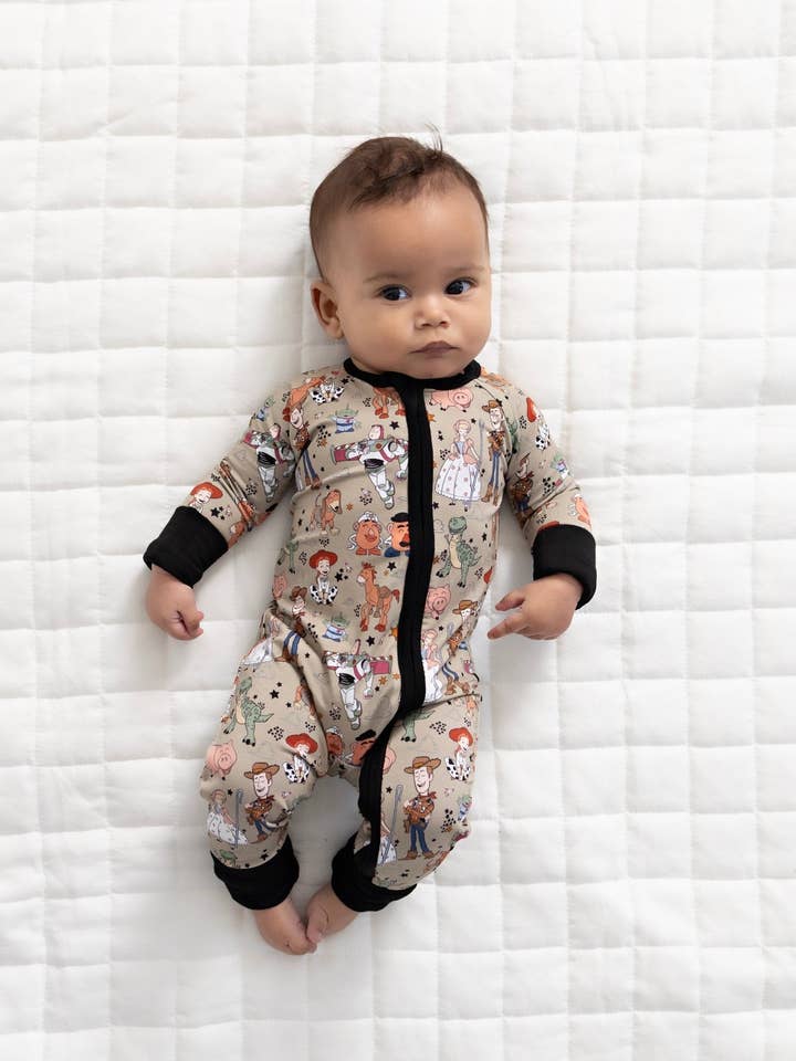 Ellie Sue - Wholesale Sleepsuit - Baby - Round Up Gang Zipper Romper