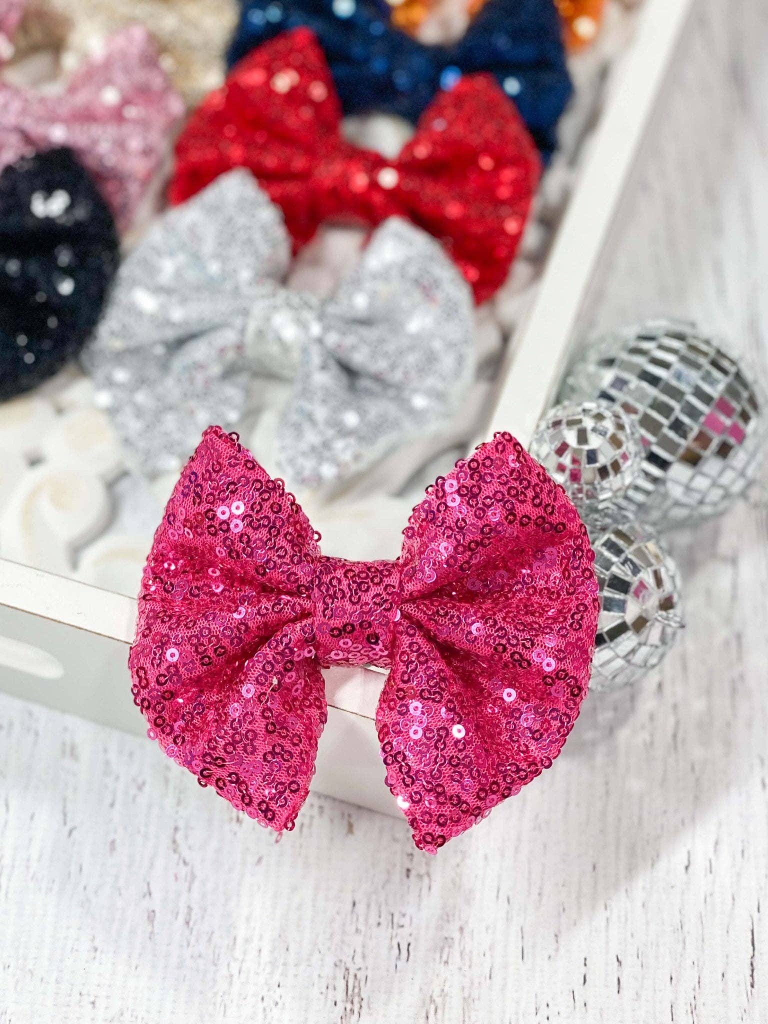 The Hair Bow Company - Wholesale Hair Bow - Kids - Sequin Hair Bow - Alligator Clip - 4"4