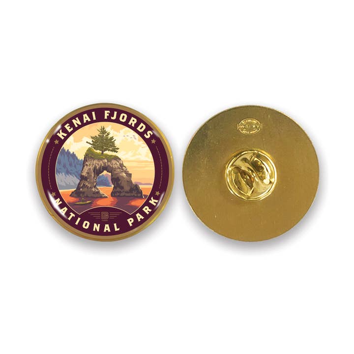 Kenai Fjords NP Kayaker Circle Pin for wholesale by Tourist Courts