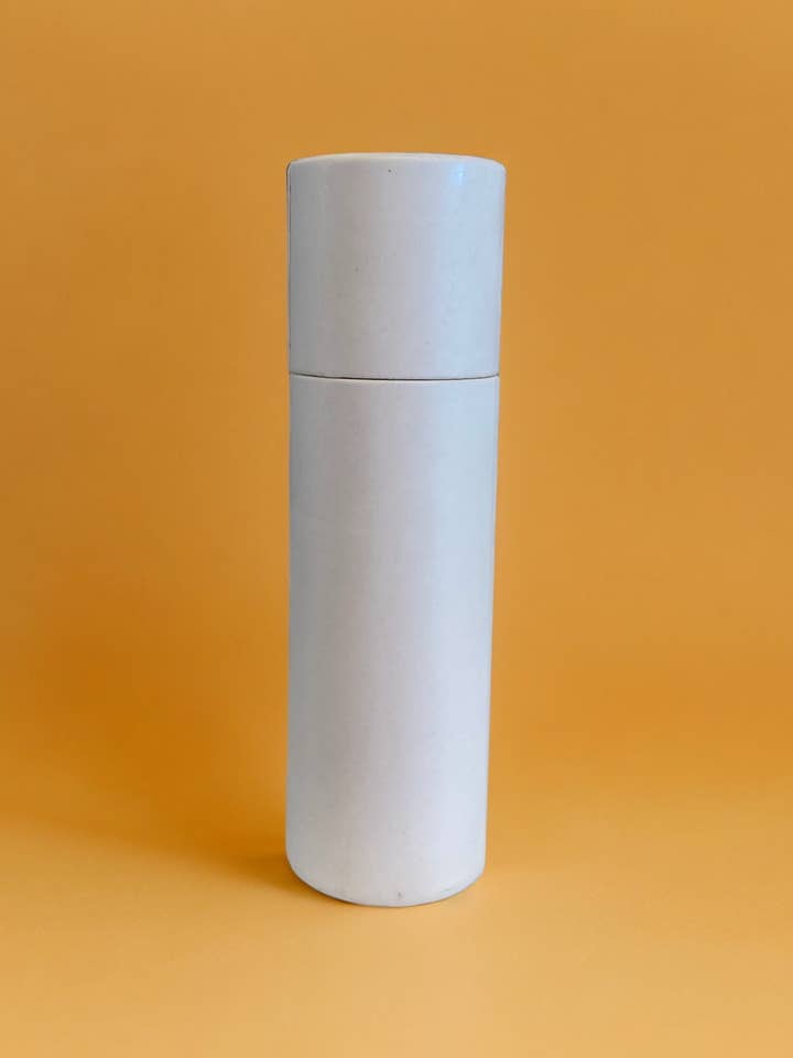 Baume à lèvres Calendula BLANK pour étiquette personnalisée : Chapstick propre pour la vente par Honey Bones Co. | Botanical-Based Home + Body Care